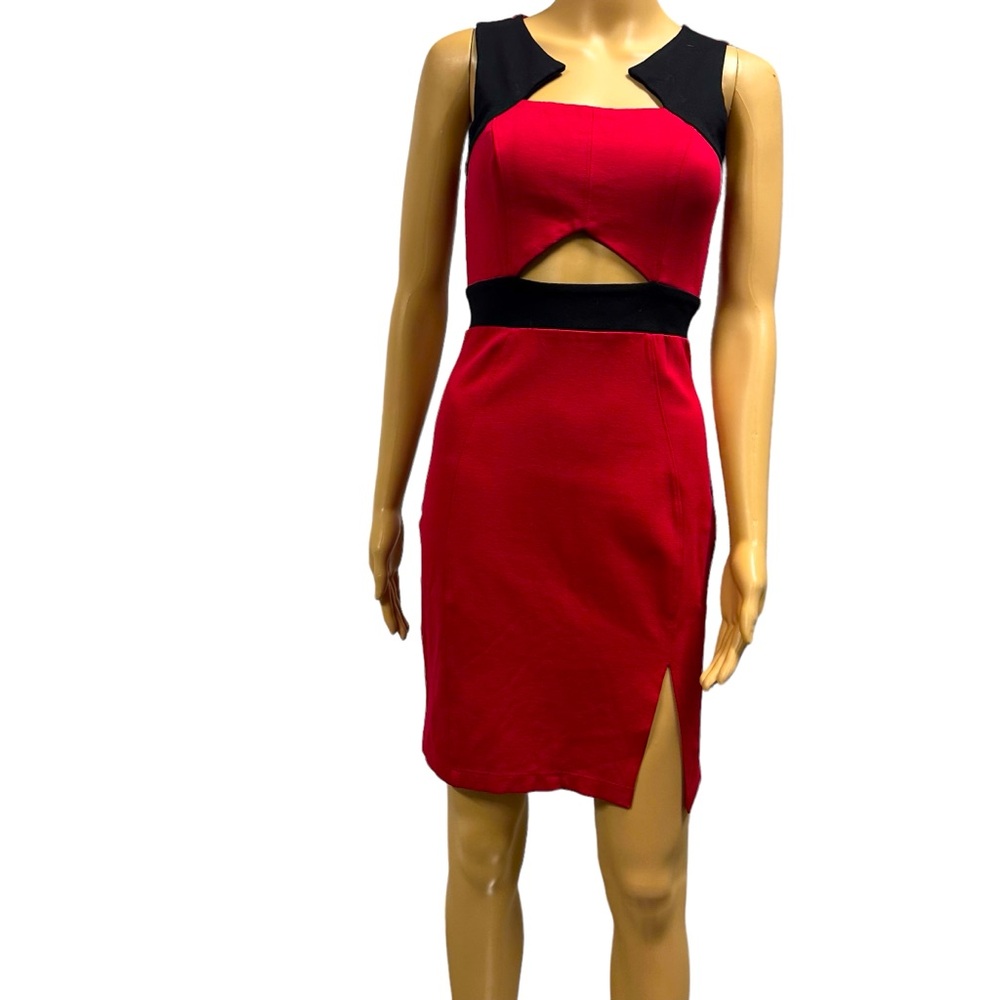 Guess Cut Out Red Black Formfit Bodycon Slit Front Above the Knee Dress Womens 2